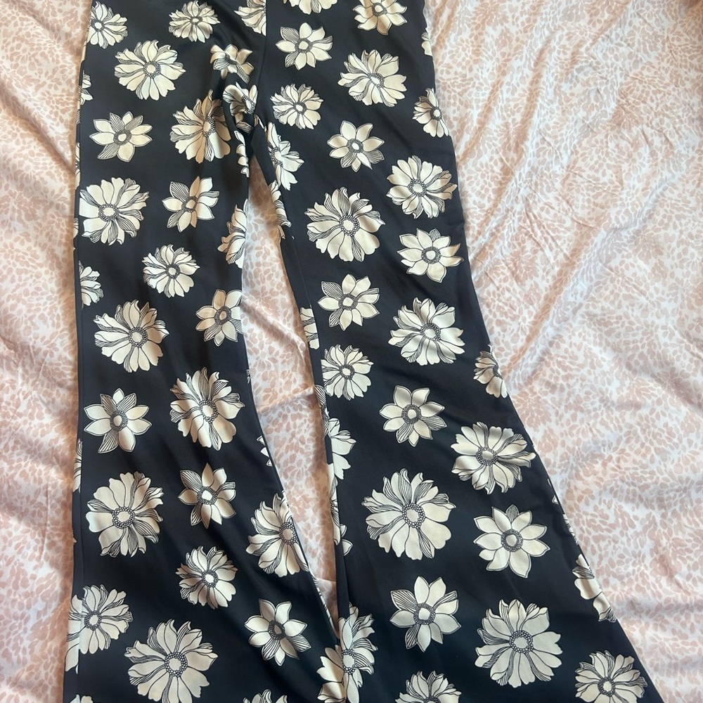 Billabong Black and White Floral Pants